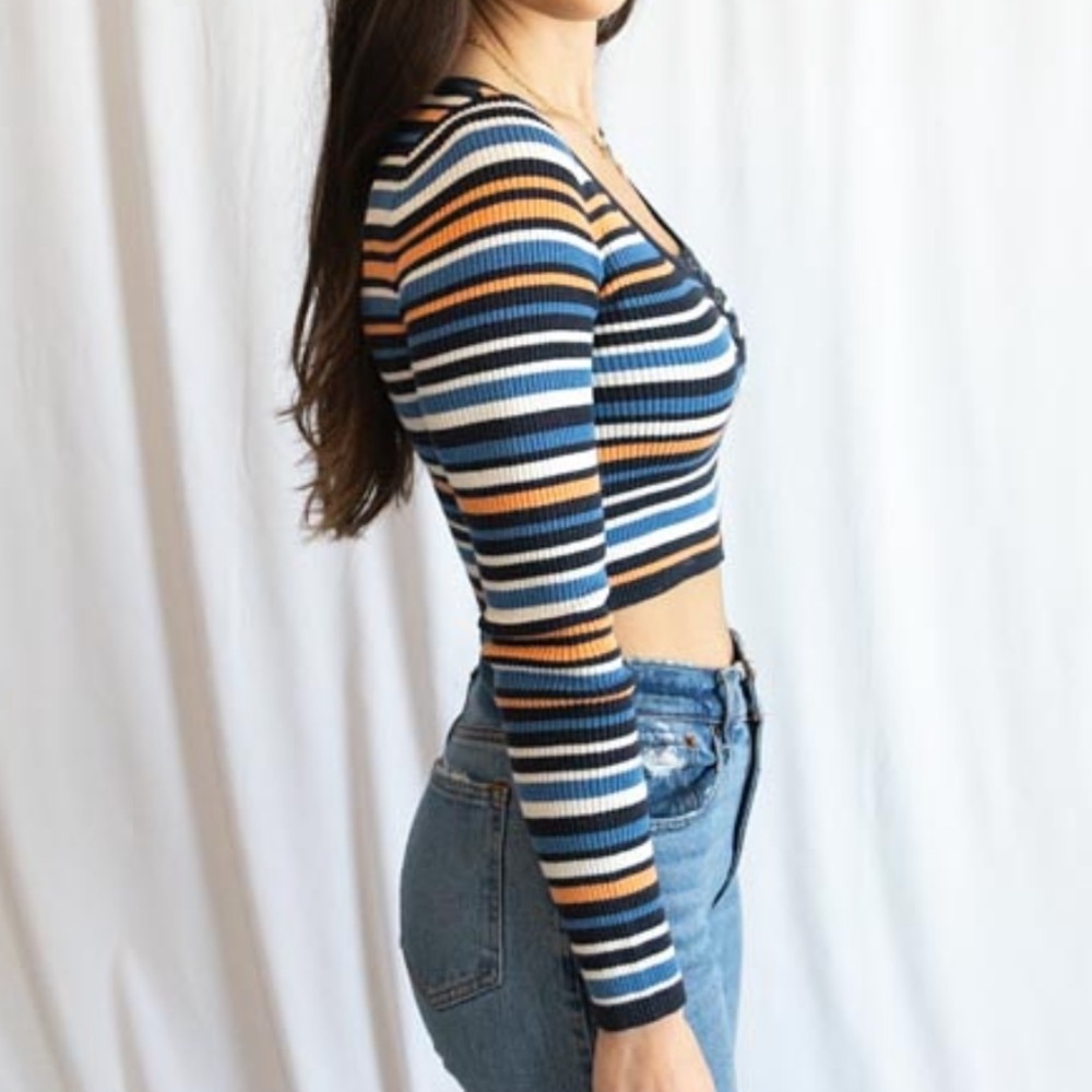 American Eagle Ribbed Cropped Henley - Picture 4 of 7